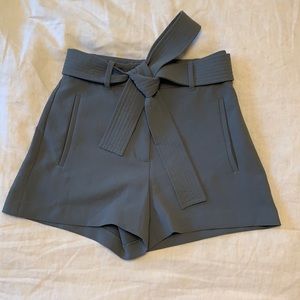 Wilfred by Aritzia Belted shorts